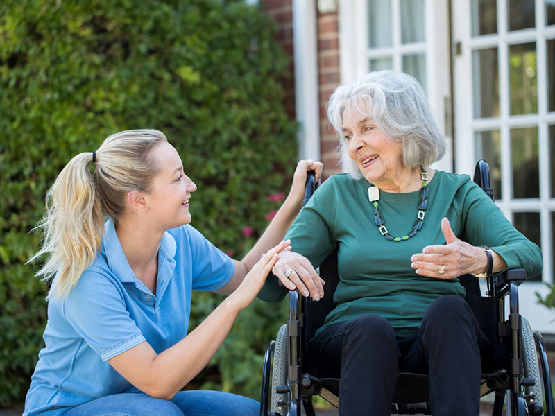 Pourquoi opter pour métier d’aide-soignant ?